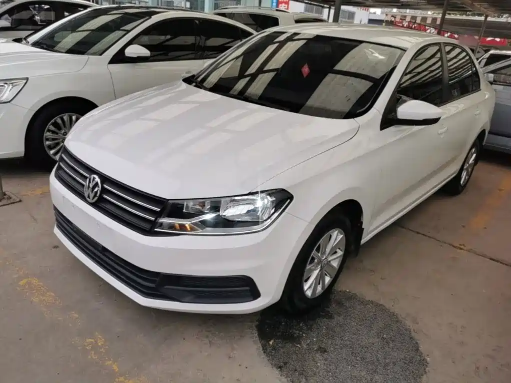 Volkswagen Santana — миниатюра 2