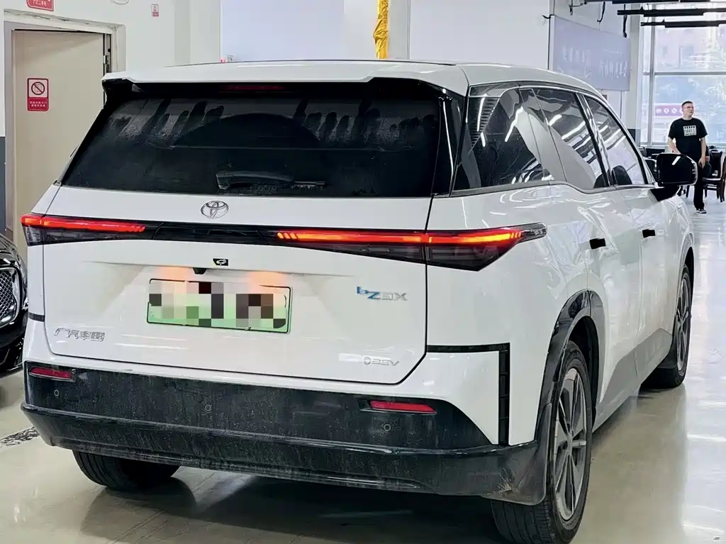 Toyota bZ3X — миниатюра 9