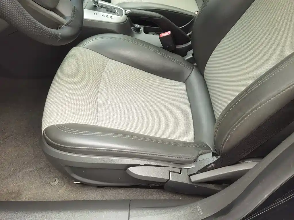 Chevrolet Cruze — миниатюра 20