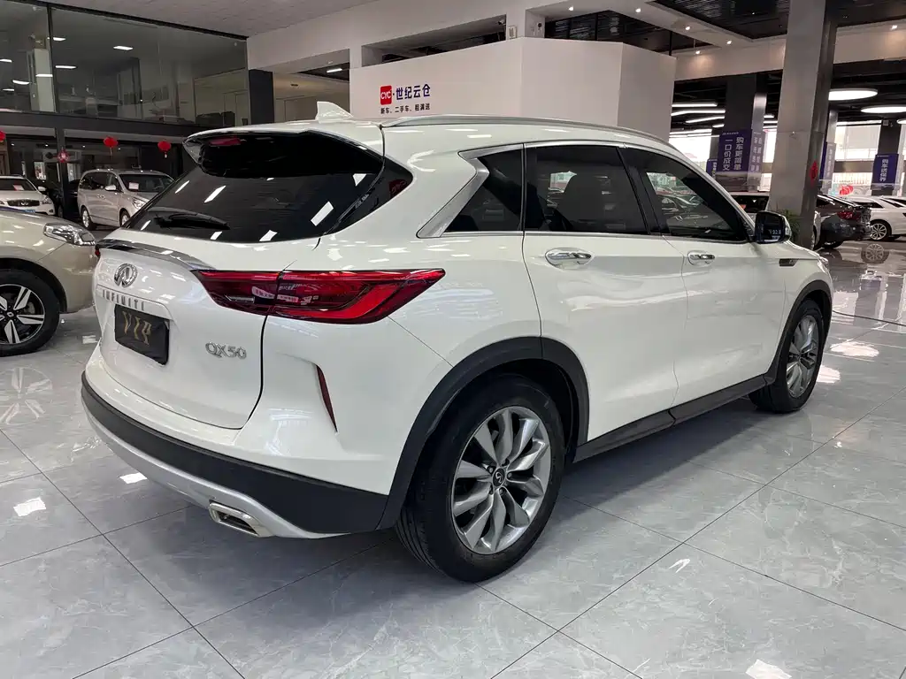 Infiniti QX50 — миниатюра 8