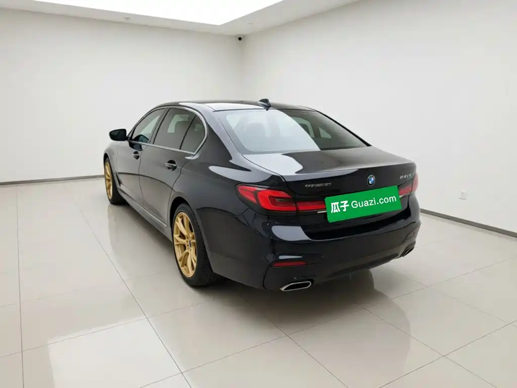 BMW 5 Series — миниатюра 25