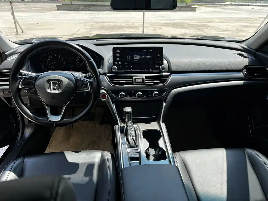 Honda Accord — миниатюра 6