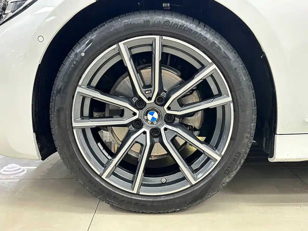 BMW 3 Series — миниатюра 21