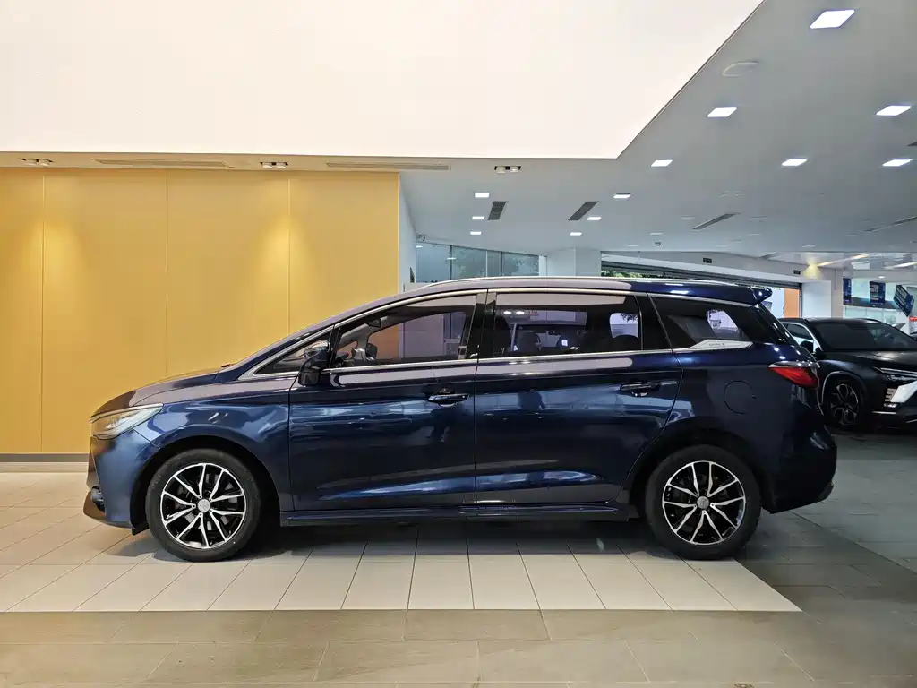 BYD Song MAX MAX 2017 1.5T AT Elite 7 мест