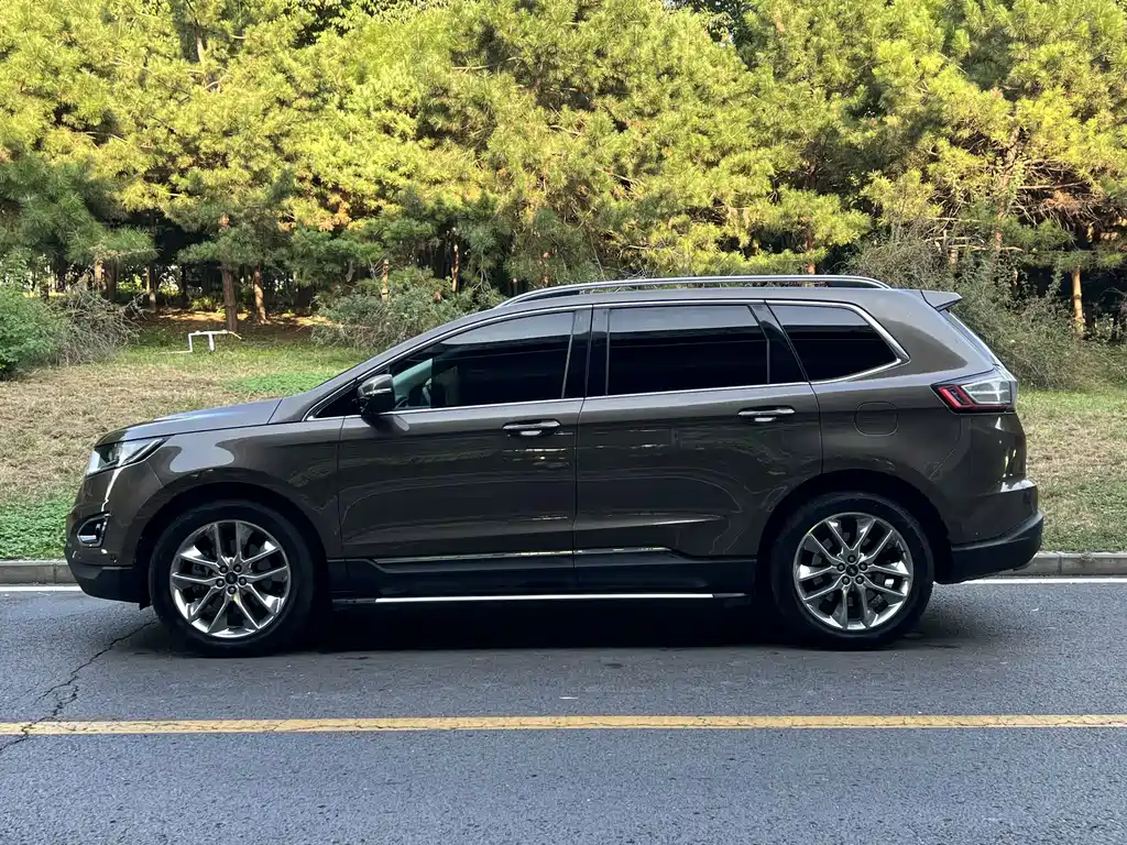 Ford Edge — миниатюра 3