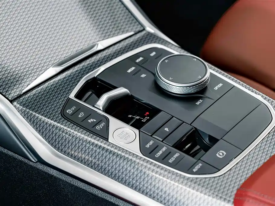 BMW 3 Series — миниатюра 17