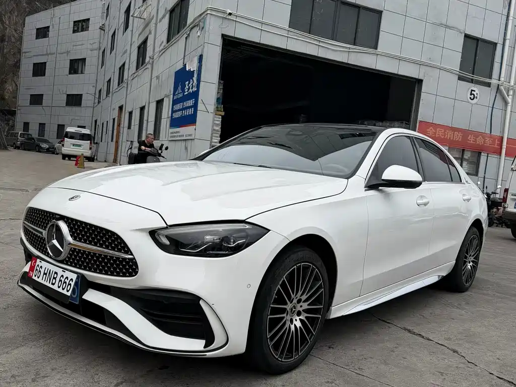 Mercedes-Benz C-Class 2022
