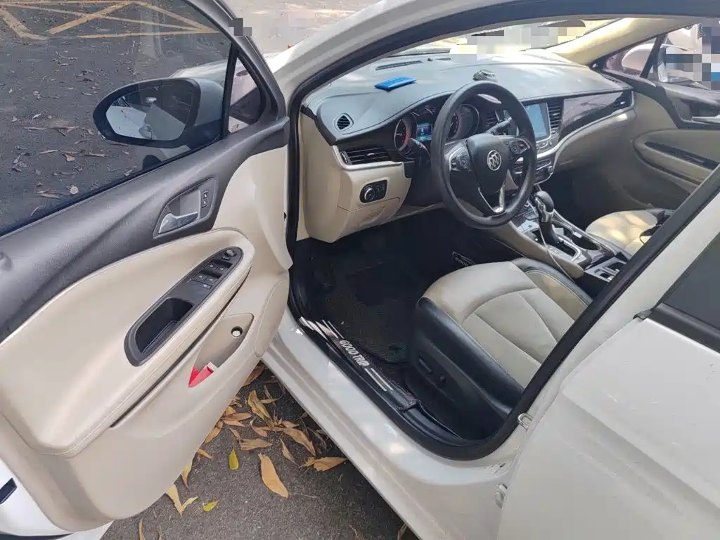 Buick Verano — миниатюра 12