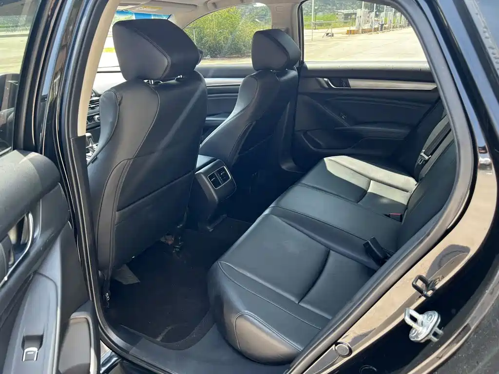 Honda Accord — миниатюра 5