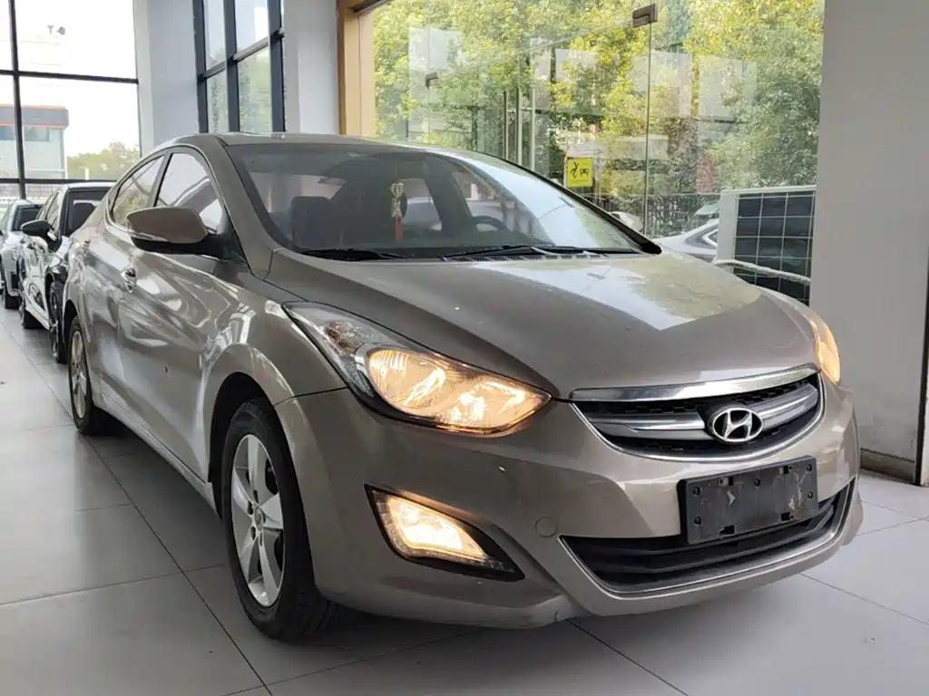 Hyundai Elantra Langdong — миниатюра 4