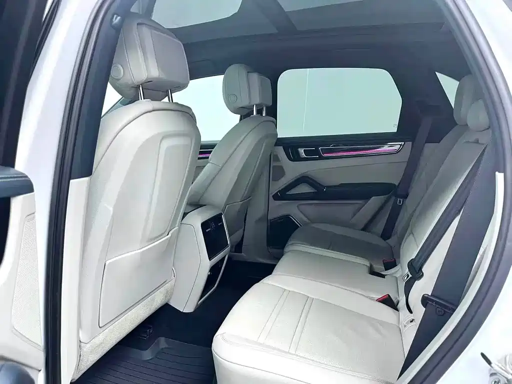 Porsche Cayenne Hybrid — миниатюра 5