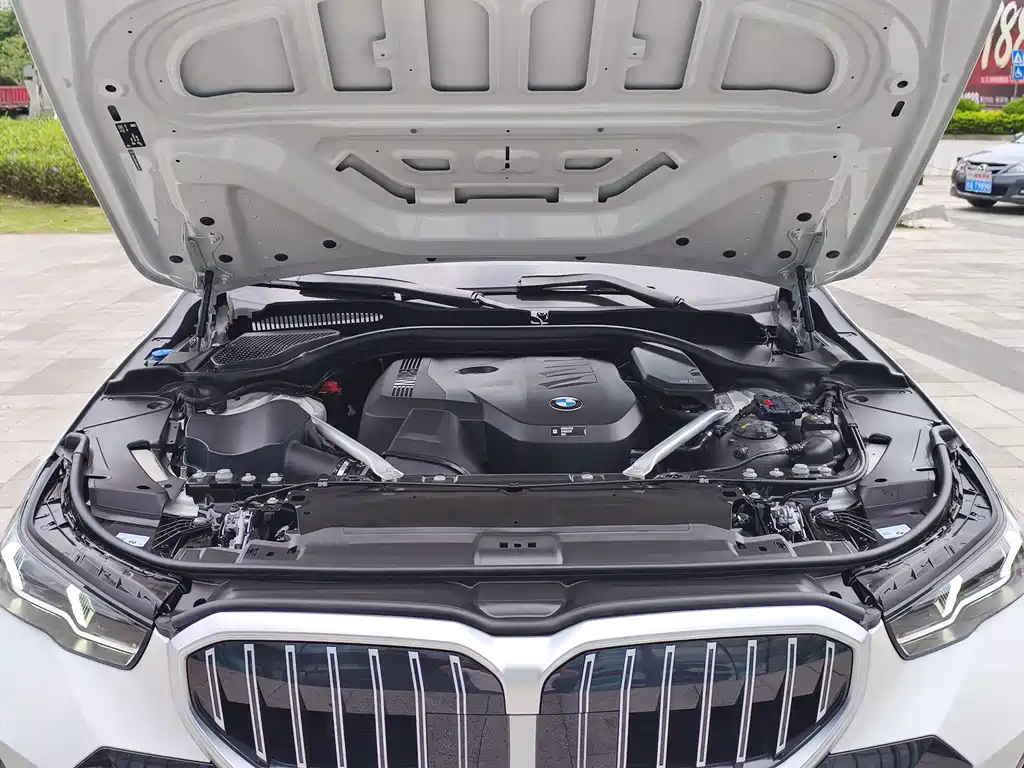 BMW 5 Series — миниатюра 14