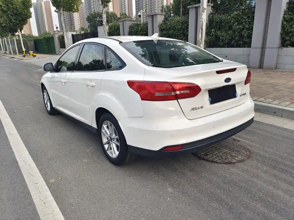 Ford Focus — миниатюра 14