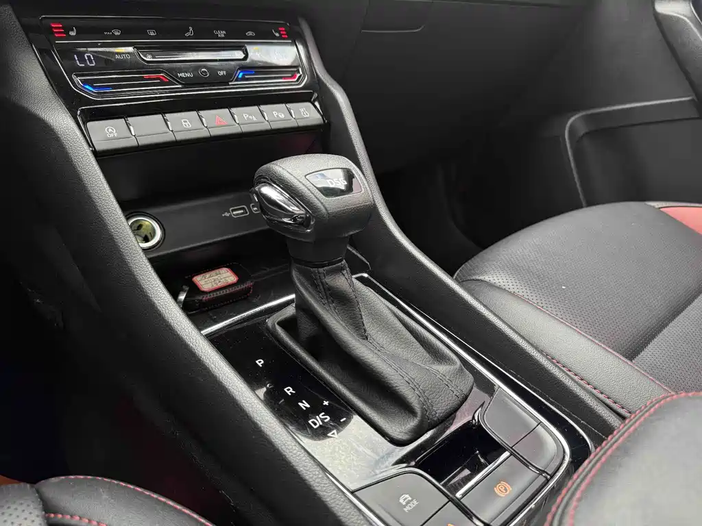 Skoda Karoq — миниатюра 14