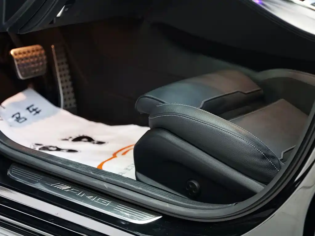 Mercedes-Benz AMG GT — миниатюра 12