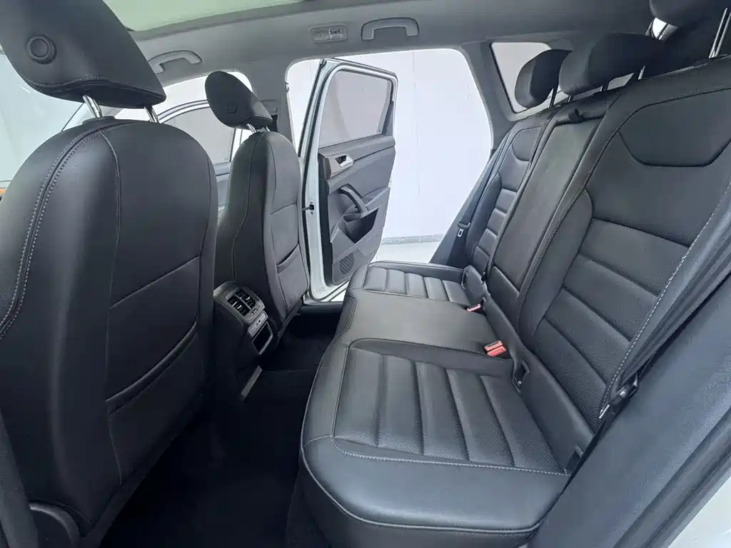 Volkswagen Tharu — миниатюра 10