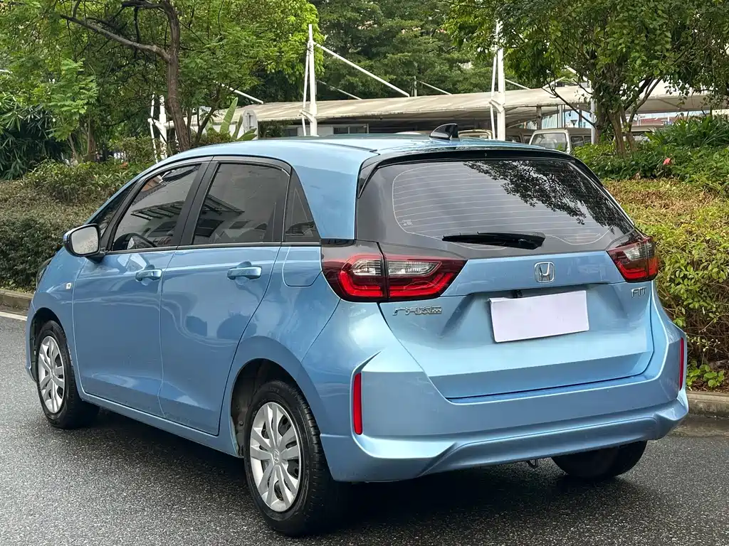 Honda Fit — миниатюра 10