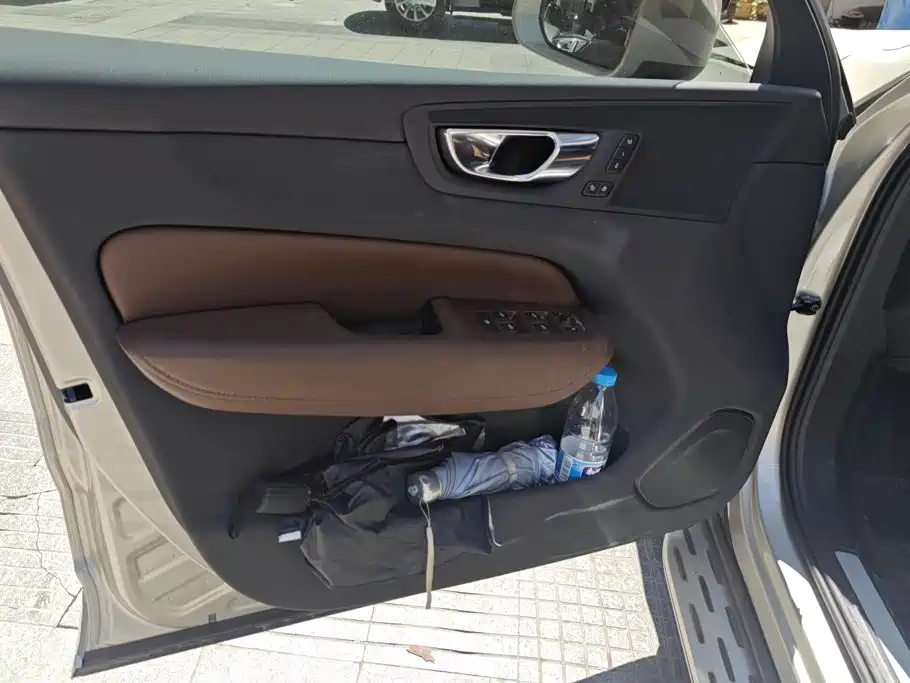 Volvo XC60 — миниатюра 7