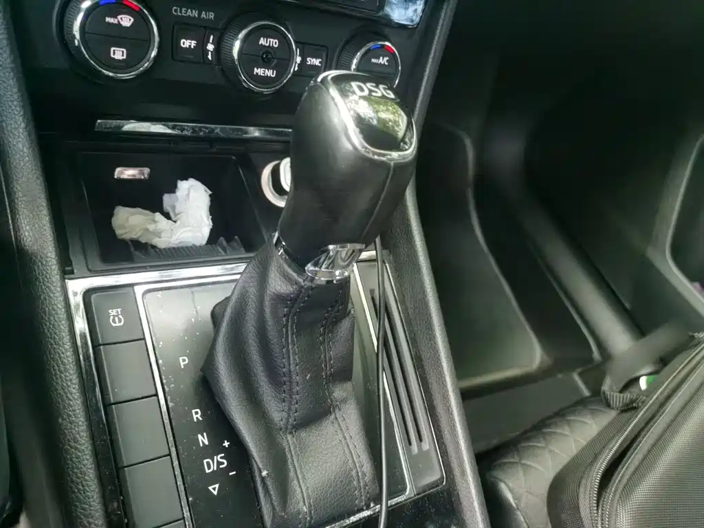 Skoda Superb — миниатюра 7
