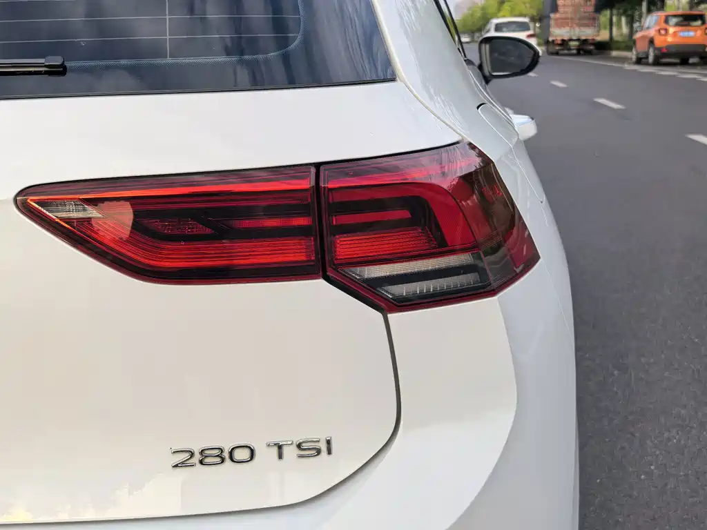 Volkswagen Golf — миниатюра 9
