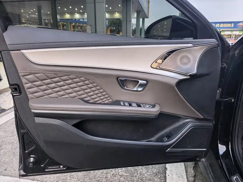 BYD Han — миниатюра 12