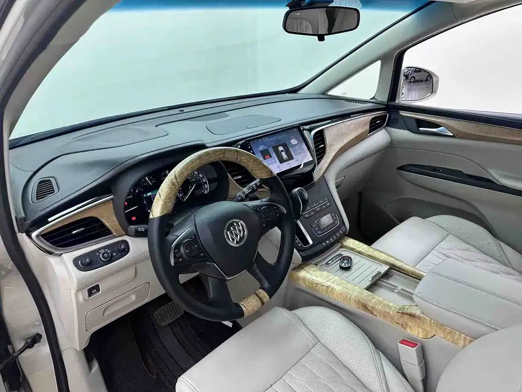 Buick GL8 — миниатюра 7