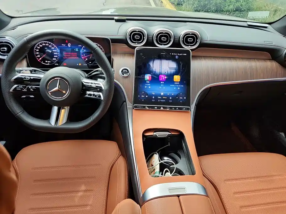 Mercedes-Benz GLC — миниатюра 12