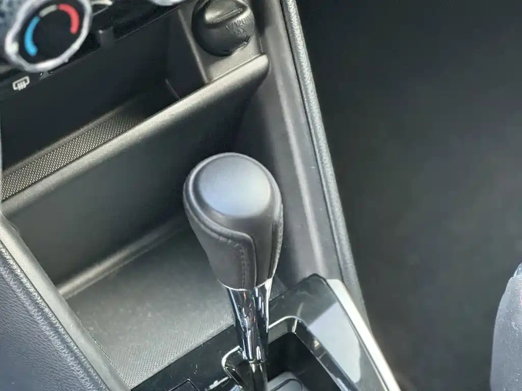 Toyota Yaris L — миниатюра 15