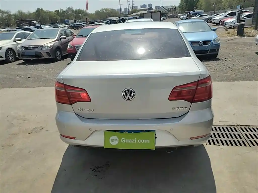 Volkswagen Bora 2014 1.6L AT Comfort