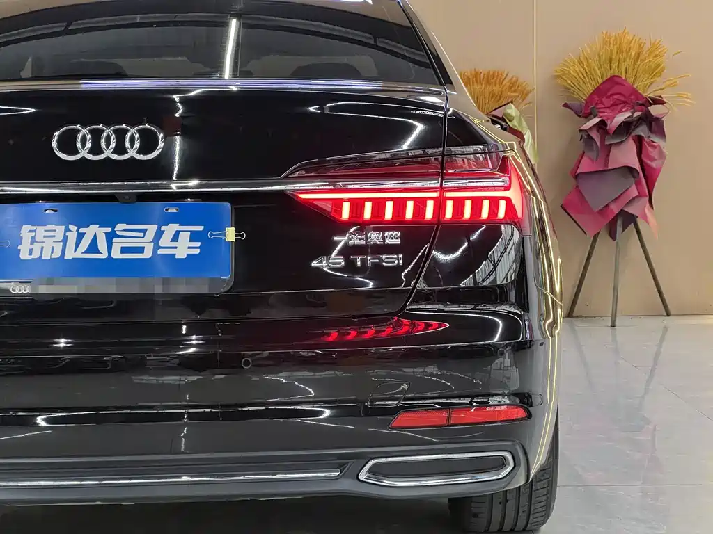 Audi A6L — миниатюра 9