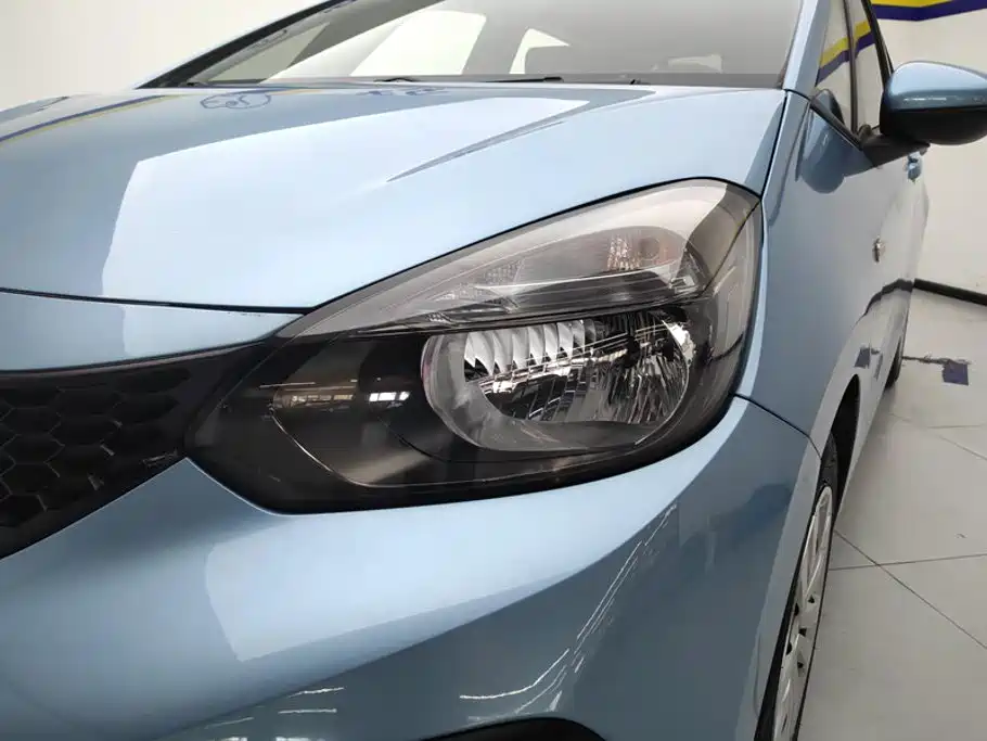 Honda Fit — миниатюра 5