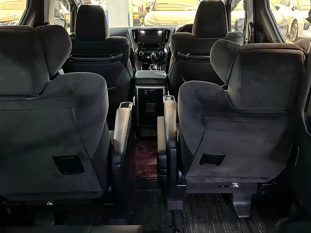 Toyota Vellfire 2018 3.5L Luxury