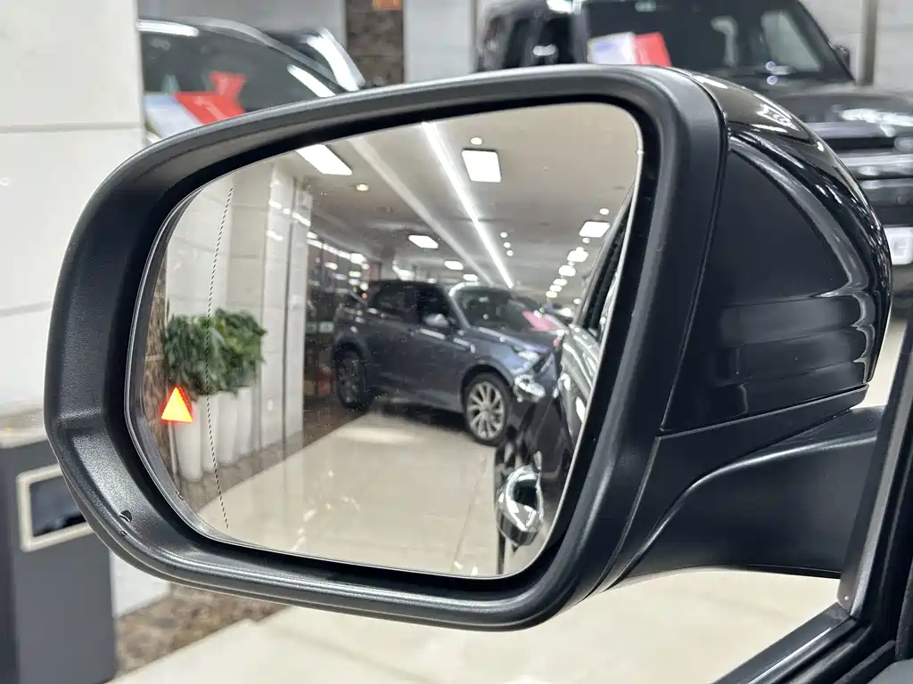 Mercedes-Benz GLE (Import) — миниатюра 25