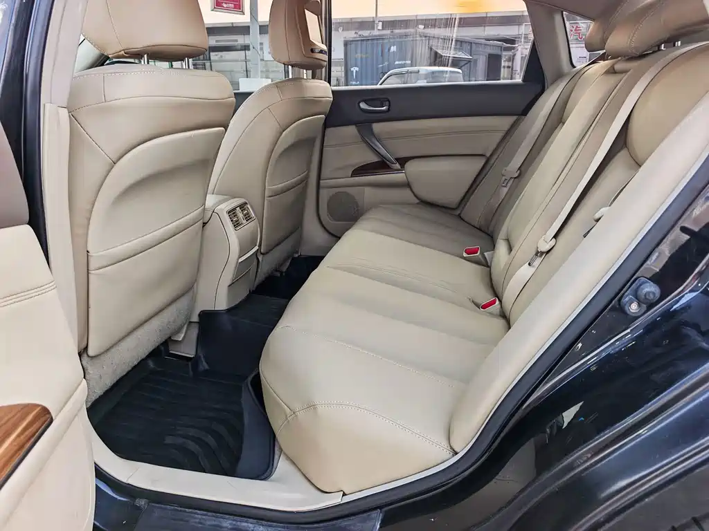 Nissan Teana — миниатюра 10