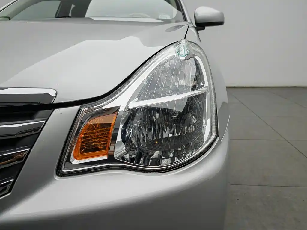 Nissan Sylphy 2012 1.6XE MT Comfort