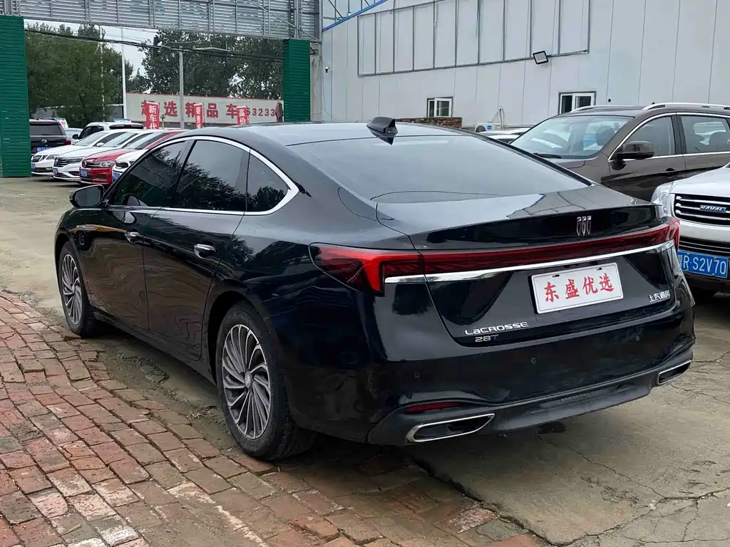 Buick LaCrosse — миниатюра 4