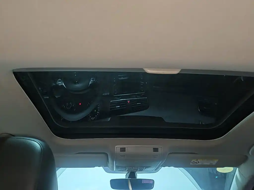 Volkswagen Golf — миниатюра 18