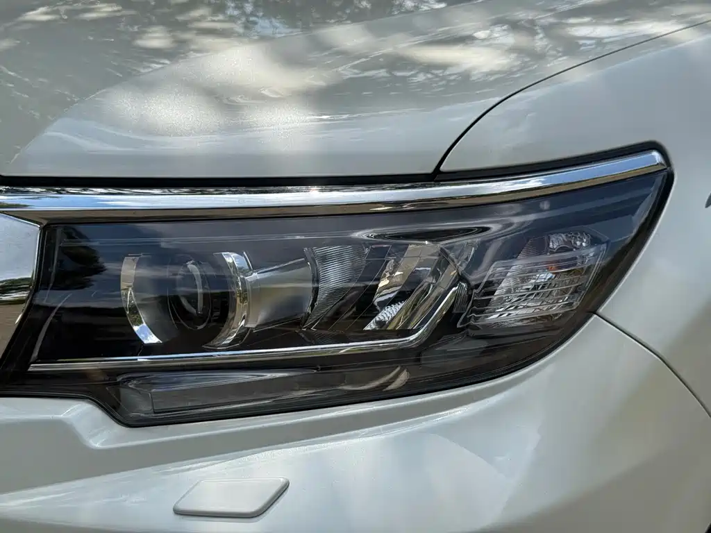 Toyota Prado — миниатюра 3