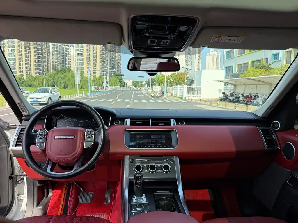 Land Rover Sport — миниатюра 8