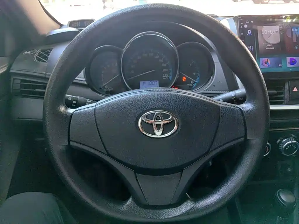 Toyota Yaris L — миниатюра 11