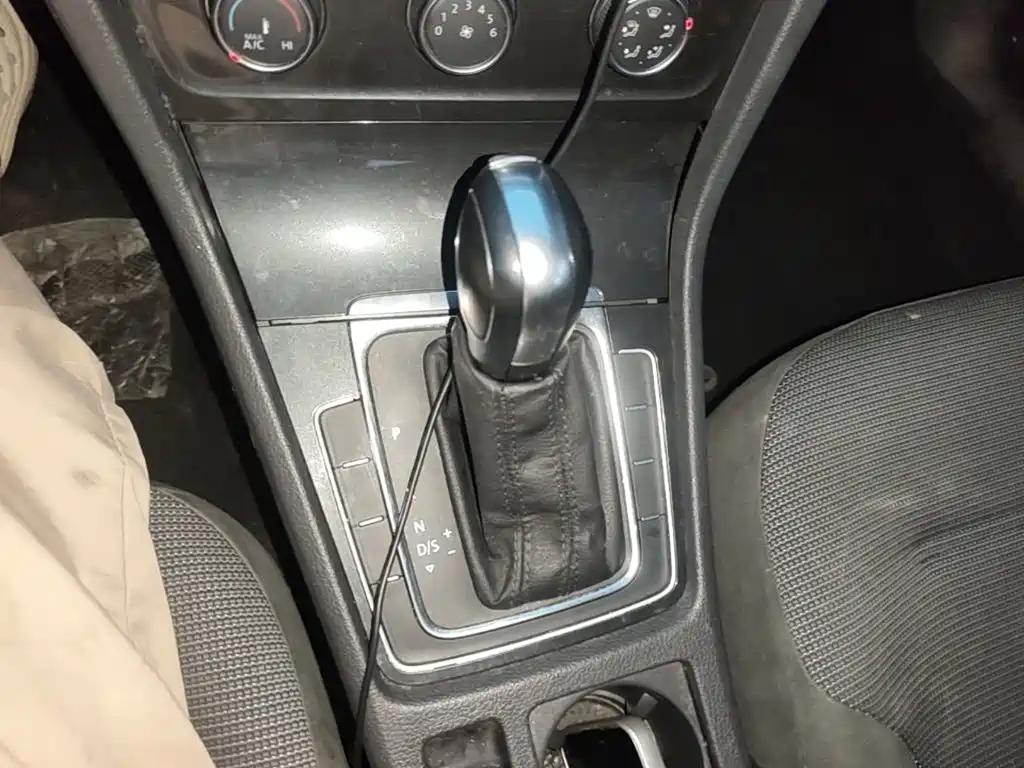 Volkswagen Golf — миниатюра 19