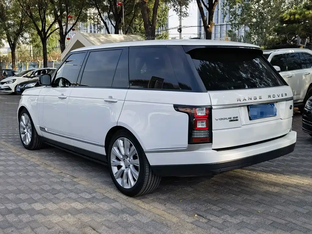 Land Rover Range Rover — миниатюра 13