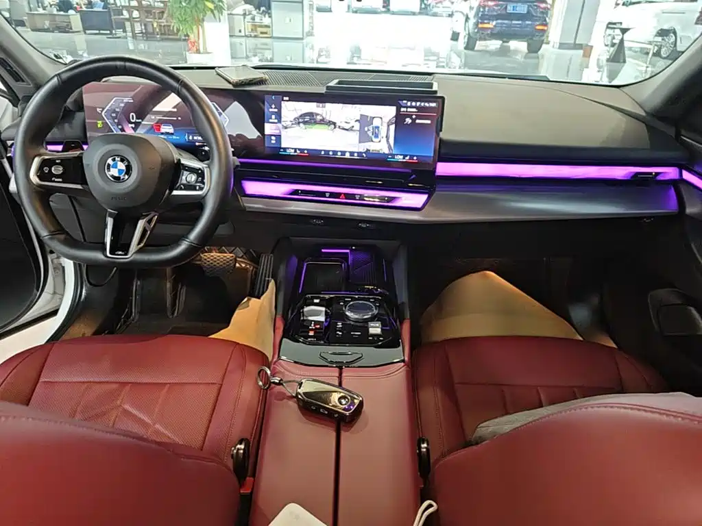 BMW 5 Series — миниатюра 10