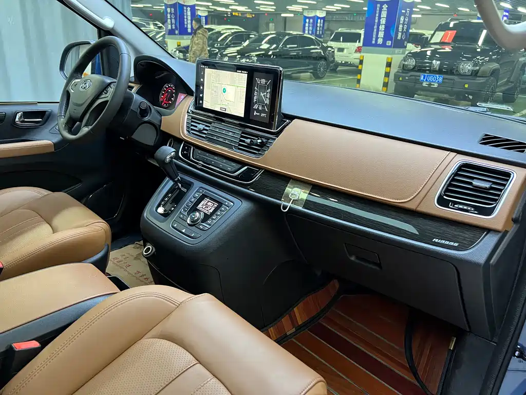 SAIC MAXUS CHASE G10