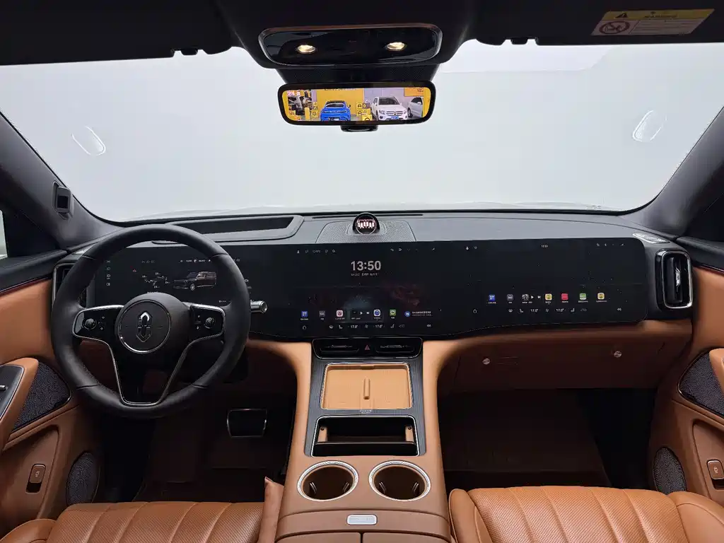 Aito M8 2025 Max+ 53.4kWh 5 мест (192 ）