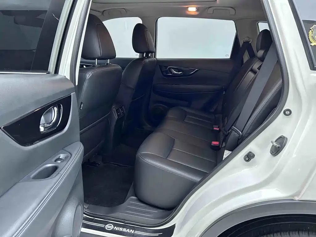 Nissan X-Trail — миниатюра 9
