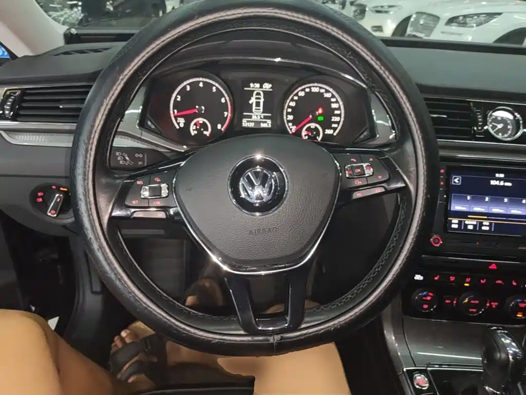 Volkswagen Passat — миниатюра 11
