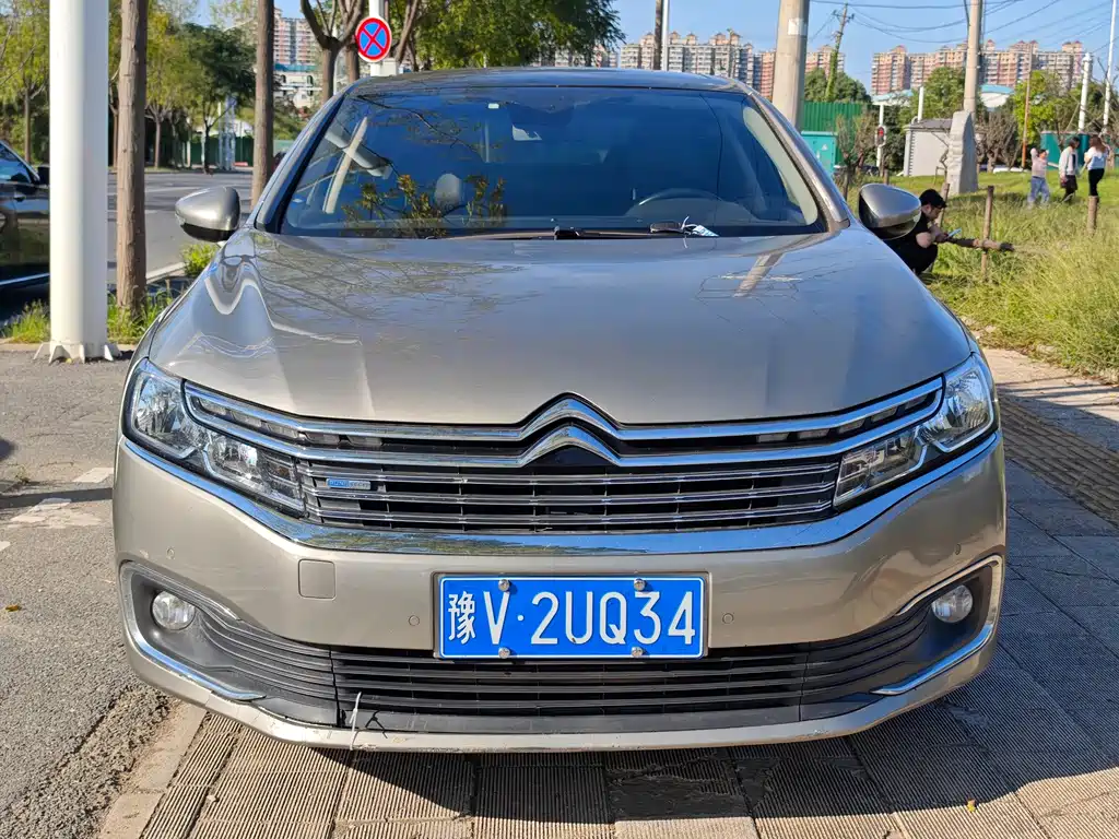 Citroen C6 — миниатюра 2