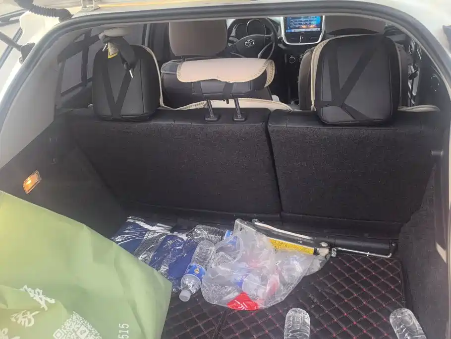 Toyota Yaris L — миниатюра 4