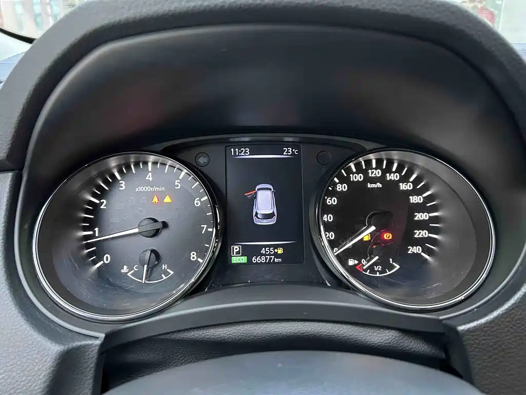 Nissan X-Trail — миниатюра 12